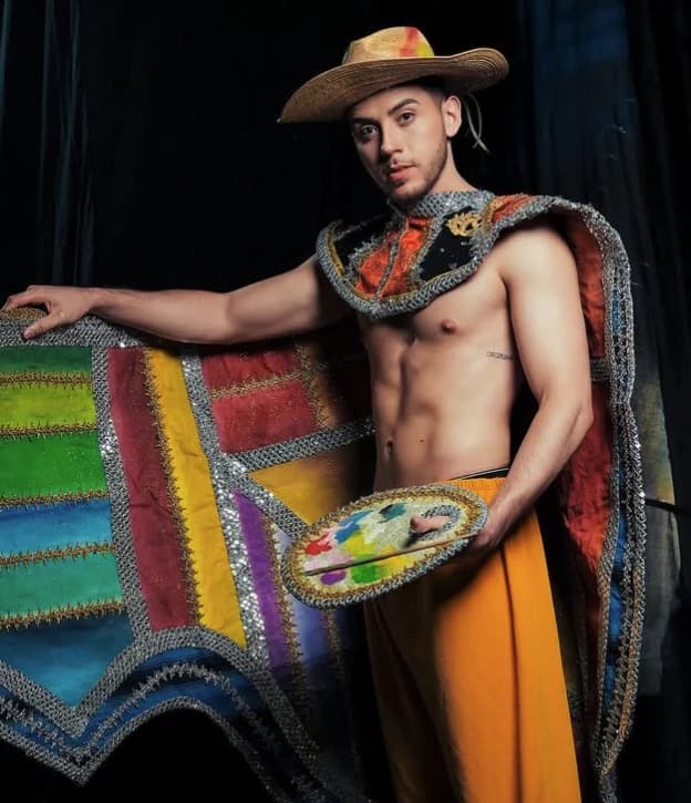 El traje nacional de Josué Portillo, inspirado en Fernando Llort